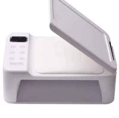 Wearable dual hand nail UV lamp manicure device