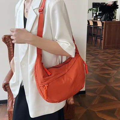 Women's Cross-Border New Trend Nylon Crossbody Bag 2025 New Daily Student Shoulder Bag Work Commute Dumpling Bag