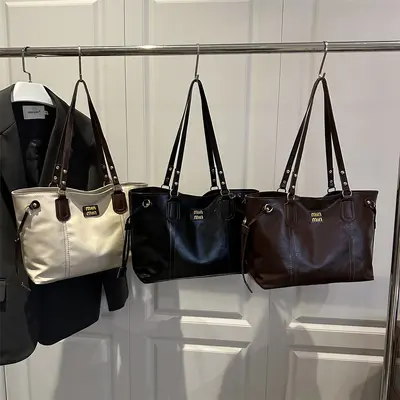 Women's Large Retro Tote Bag, Minimalist Design - 1