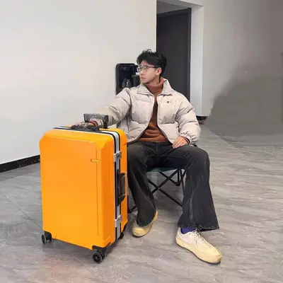 High-end luggage, rechargeable, anti-drop, durable password box, large capacity universal wheeled trolley bag, men and women's suitcase