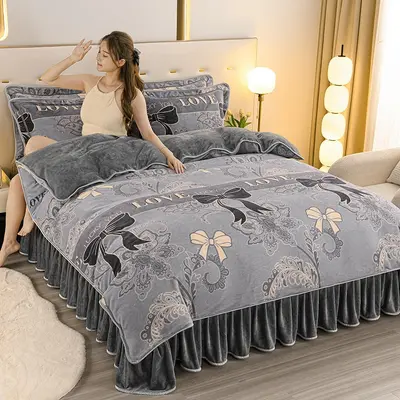 Warm Thickened Milk Fleece Four-Piece Bedding Set Winter Anti-Static Duvet Cover Bed Skirt Style Flannel Dormitory Three-Piece Set Wholesale