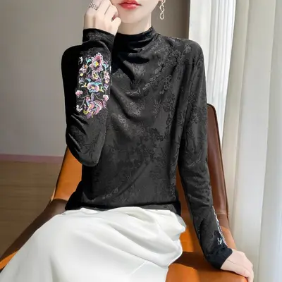 Damen Halbrollkragen-Unterziehshirt, langärmlig, Retro-Stickerei