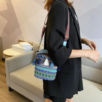 Ethnic Style Tassel Woven Bucket Bag, Women's Single Shoulder Bag - 5