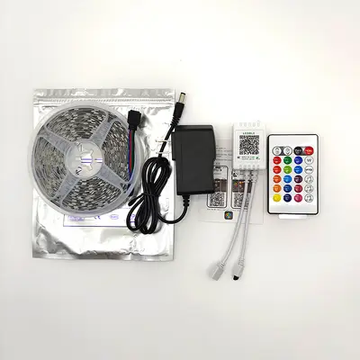 LED Işık Şeridi 5050 RGB Bluetooth Seti 24 Tuşlu Telefon Uygulaması 7 Renkli Yatak Odası Dekoratif Aydınlatma Şeridi