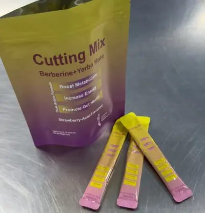 Cutting Mix Yerba Mate Çilekli Karışık İçecek - 12