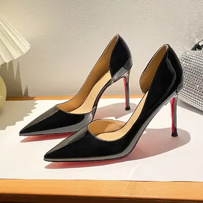 Damen-Pumps mit Stilettoabsatz, Lackleder schwarz, spitze Form - 11