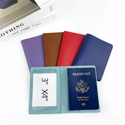 Sınır ötesi spot 11 renk kalın pu deri özelleştirilebilir LOGO pasaportluk pasaport kılıfı kağıt kartlı bagaj etiketi seti