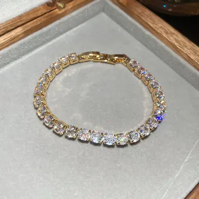 Zirconia Square Clasp Bracelet, Elegant Women's Jewelry - 7