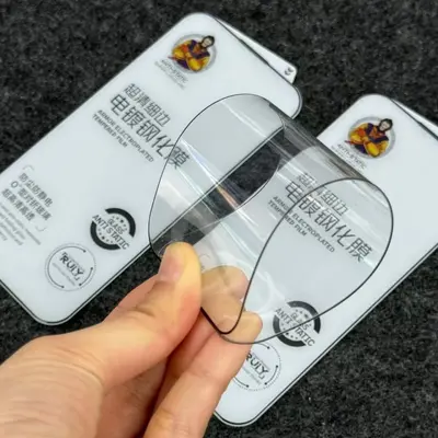 Apple, 17 Zoll Rand-gehärtete Schutzfolie, 15 hochauflösende Schutzfolie, 14 Stoßschutzfolie, geeignet für iPhone 16 Smartphone-Folie mit schmalem Rand.