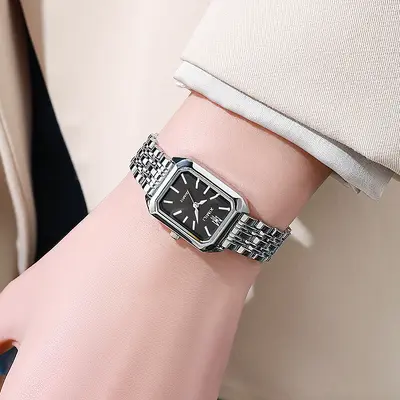 Damenuhr Quarz, quadratisch, Stahlarmband, elegant
