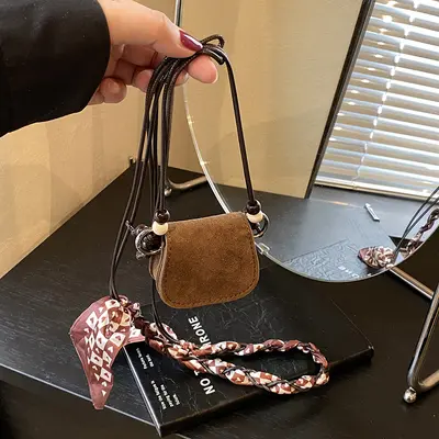 Vintage Frosted Mini Crossbody Bag 2025 Fall Daily Design Compact Versatile Top Handle Small Square Bag - 7