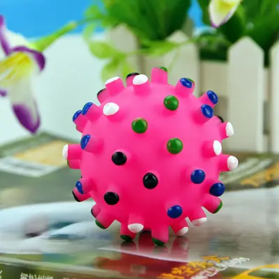 Farbige Meteorkugel-Hundesspielzeug mit Quitscher