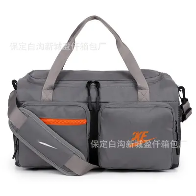 Farbblock-Reisetasche mit Nassfach-Trennung - 10
