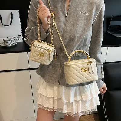 Diamond Lattice Chain Strap Women's Shoulder Bag - 3