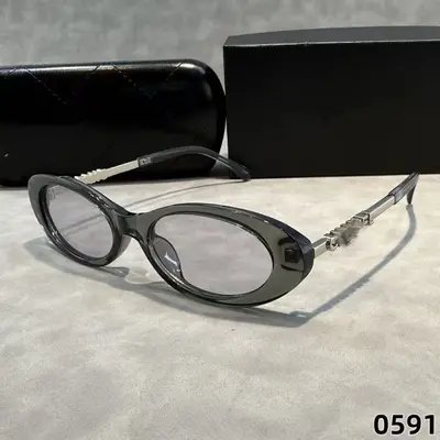 Oval Retro Women's Sunglasses, Polarized UV400, Acetate and Metal Frame - 5