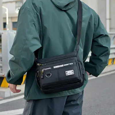 Men's Large Capacity Sporty Messenger Bag, Letter Print Crossbody