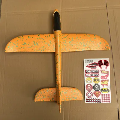 Schaumstoff-Flugzeug mit LED, handgeworfen, 48x38 cm - 12