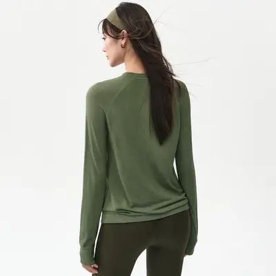Women's Loose Yoga Wear, Long Sleeve, Round Neck - 2