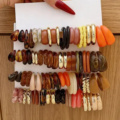 10 çift renkli akrilik reçine C-tipi küpe - 7