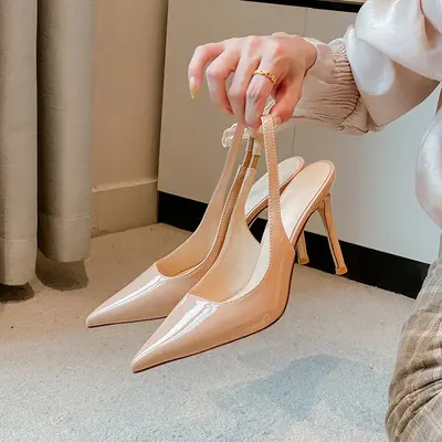 Burgundy Patent Leather Pointed-Toe Slingback Heels - 10