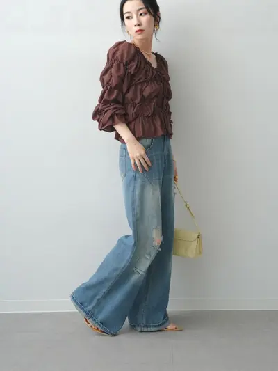 Women's flared sleeve pleated long sleeve chiffon blouse - 4