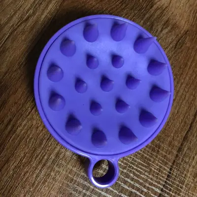Silicone shampoo brush, scalp massage bath comb, TPE soft-bristled shampoo brush, for professional and home use, in stock. - 9