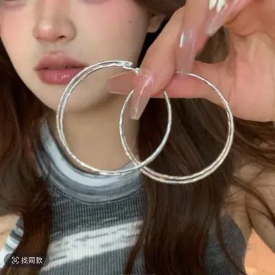Sweet and Cool Style Spicy Girl Hoop Earrings 2025 New Simple Round Face Earrings Personality Internet Celebrity Circle Accessories - 7
