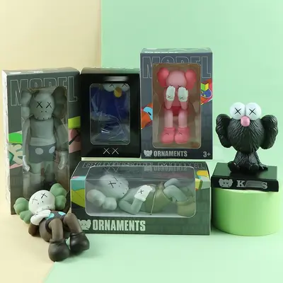 Kaws Figür, Anime Koleksiyon Figürü, Araç İçi Süs Eşyası