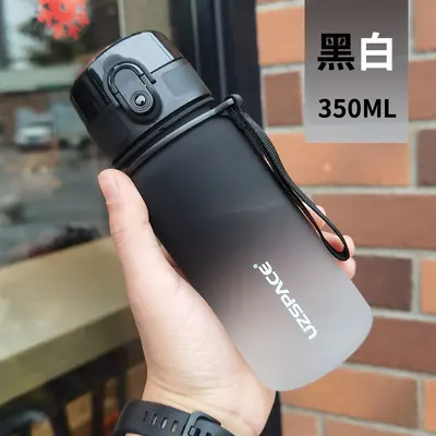 Large-Capacity Sports Water Bottle for Men, Outdoor and School Use