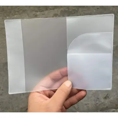 Buzlu şeffaf pasaport pasaport kapağı stokta Pasaport tutucu plastik belge kapağı Su geçirmez buzlu seyahat çok fonksiyonlu tutucu
