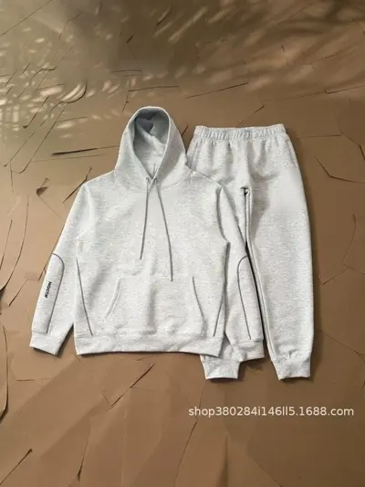 Kapüşonlu sweatshirt takımı yansıtıcı şerit