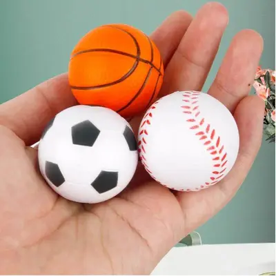 Katzenspielzeug-Set mit Schwammbällen, Elastikball und Katzenangel - 11