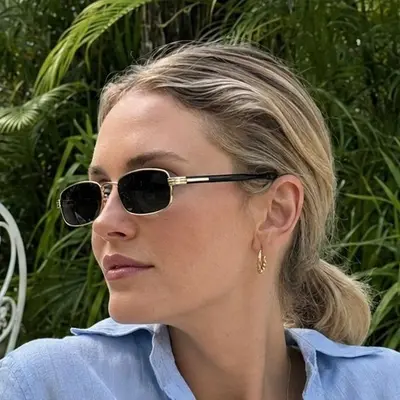 Small Square Metal Frame Women's Sunglasses, UV Protection - 1