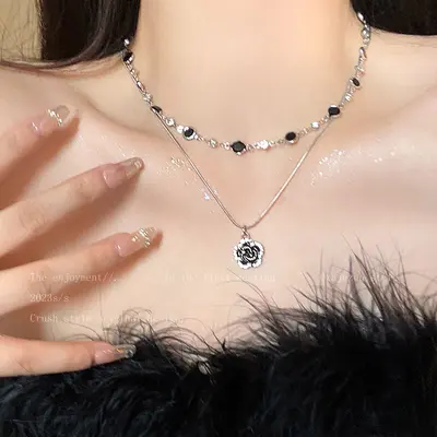Kadınlar için hafif lüks niş üst düzey inci kolye, moda moda çok yönlü zarif titanyum çelik köprücük kemiği zinciri popüler kolye - 12