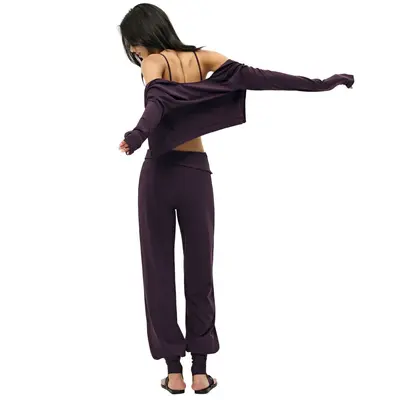 Women's Slim-Fit Yoga Wear Set for Pilates and Running Training