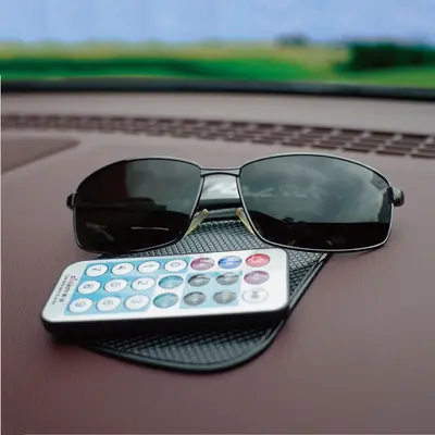 Silicone Anti-Slip Car Mat, Small Spider Design