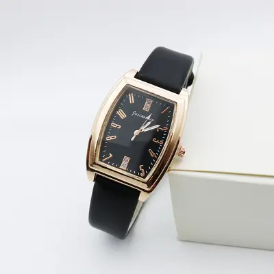 Retro quadratische Damenuhr mit Diamanten digitales Temperament Casual Uhr Damen Quarzuhr Damen beliebte Mode Quarzuhr