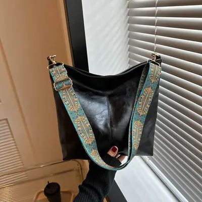 Women's PU Shoulder Crossbody Bag Large Capacity - 5