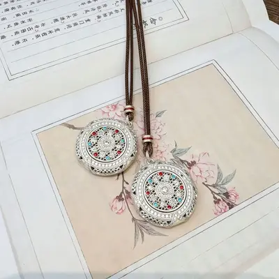 Silver rotatable Eight Treasures compass pendant, long sweater chain - 4