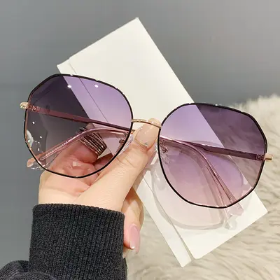 Metal Frame Women's Sunglasses Model 8138, Polarized Driving Glasses - 3