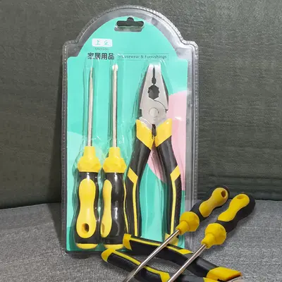Screwdriver set with Torx and Phillips bits for crafts