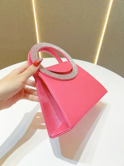Damen-Abendtasche mit Strass, französische Trapez-Handtasche mit Kettenriemen - 3