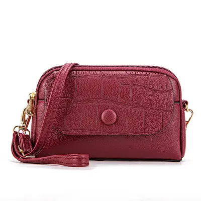 Mini Crossbody Çanta 2025 Kadın Yeni Model Şık Omuz Çantası Premium Hissi Küçük El Çantası Çok Amaçlı Orta Yaş Kadın Çantası Telefon Çantası