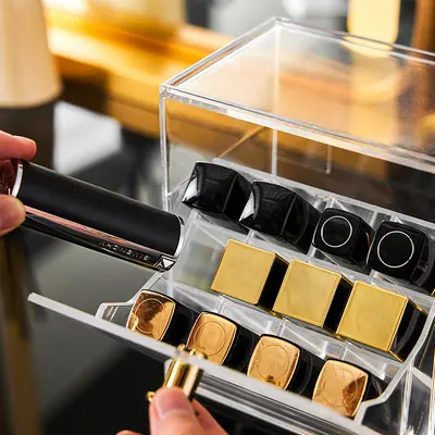 Transparente Make-up-Pinsel- und Lippenstift-Box