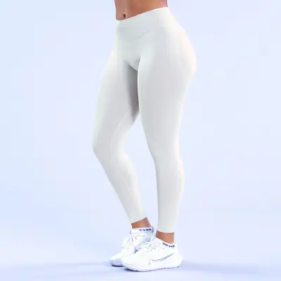 Seamless Low-Rise Butt-Lifting Yoga Capri Leggings - 13