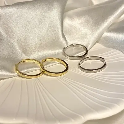 Minimalistische Ringohrringe, leicht, luxuriös, koreanisch
