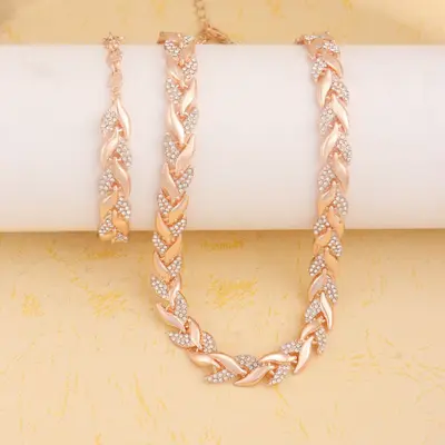 Neuer umweltfreundlicher Fishtail-Schmuckset mit Strass-Armband und Halskette, luxuriös eleganter Schmuck für Damenveranstaltungen