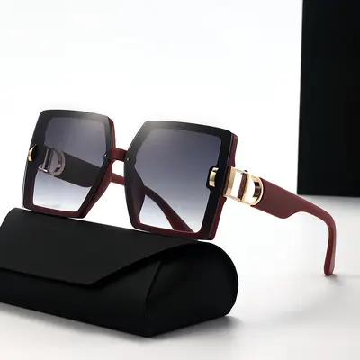 Großer eckiger Damen-Sonnenbrille mit D-Nieten, UV-Schutz - 4