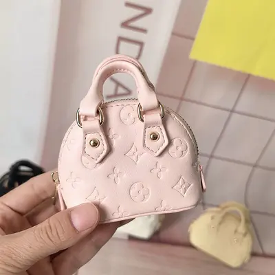 New Women's Mini Tote Bag Embossed Shell Bag Elegant Coin Purse Chanel Style Earphone Bag Compact Handbag