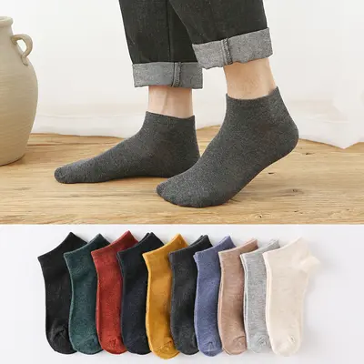 Dropshipping men's solid color cotton no-show socks, casual men's short socks, non-slip cotton socks wholesale.